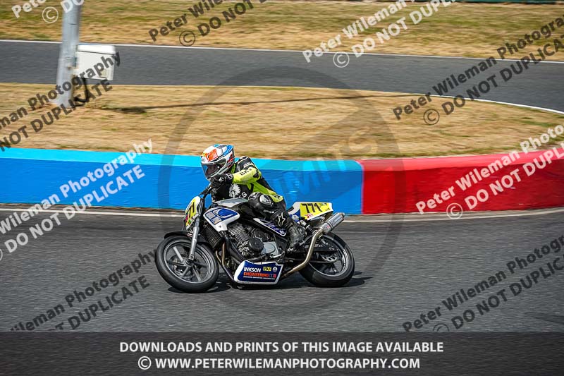 enduro digital images;event digital images;eventdigitalimages;mallory park;mallory park photographs;mallory park trackday;mallory park trackday photographs;no limits trackdays;peter wileman photography;racing digital images;trackday digital images;trackday photos